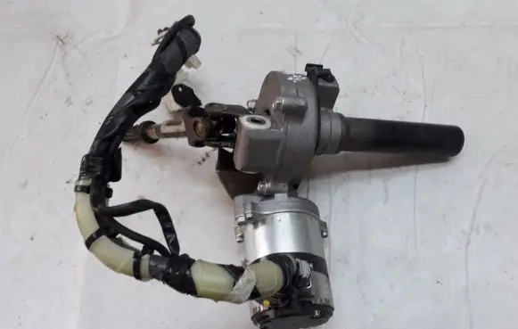 Toyota RAV 4 (XA30) Power steering pump