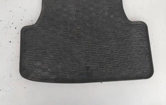 Volkswagen Golf VII Rear floor mat