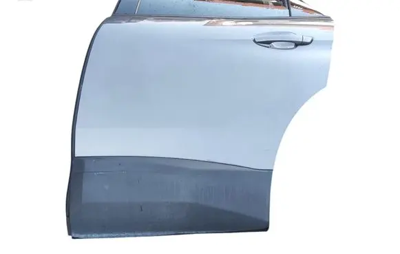 Peugeot 3008 II Rear door 