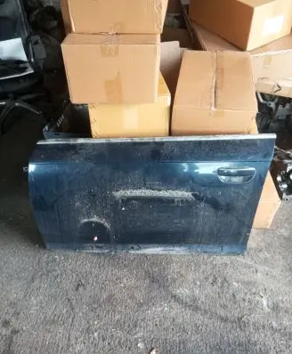 Audi A6 S6 C6 4F Front door