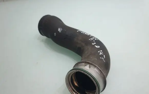 Volkswagen PASSAT CC Intercooler hose/pipe