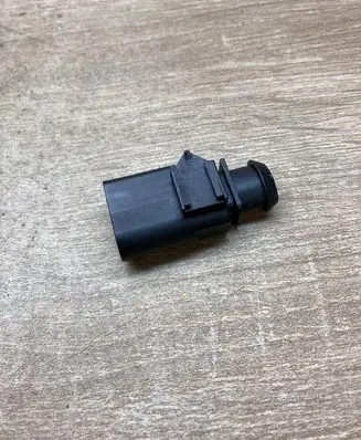 Volkswagen Golf V Plug wire 1J0973803