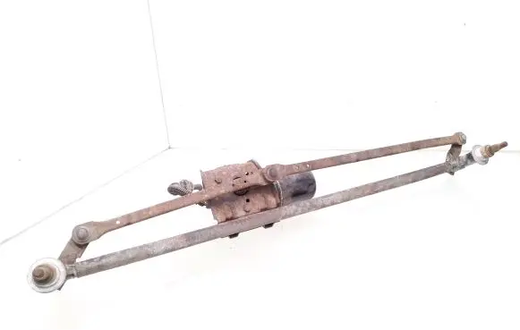 Iveco Daily 4th gen Front wiper linkage and motor