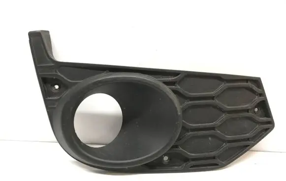 Iveco Daily 6th gen Front fog light trim/grill 5801562215