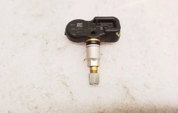 Lexus CT 200H Tire pressure sensor 