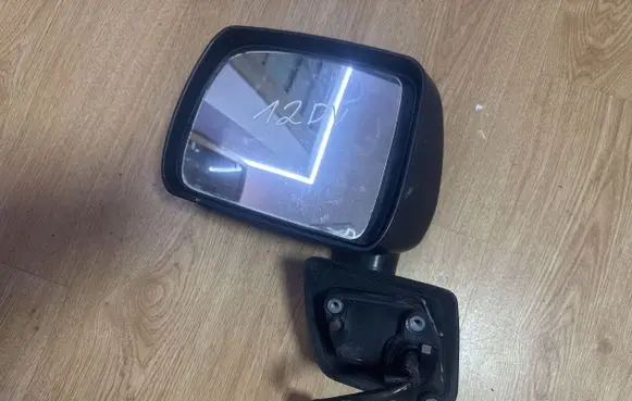 Mitsubishi Endeavor Front door electric wing mirror