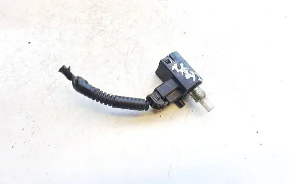 Subaru Legacy Brake pedal sensor switch cv591
