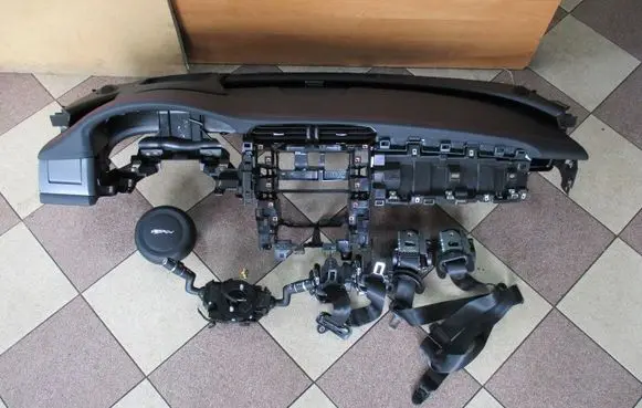 Jaguar XF X260 Radio/GPS head unit trim