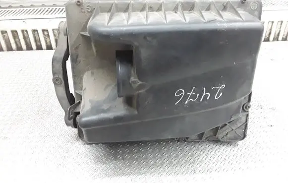 Opel Astra H Air filter box 4614485911