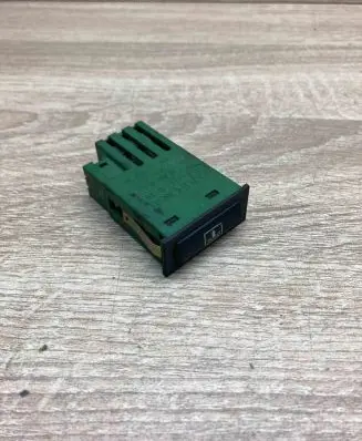 BMW 5 E39 Electric window control switch 8360893