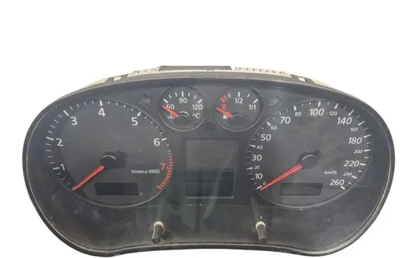 Audi A3 S3 8L Speedometer (instrument cluster) 8L0920900F