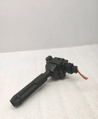 Mercedes-Benz C W203 High voltage ignition coil A0001501780 ZS0009 0040100039