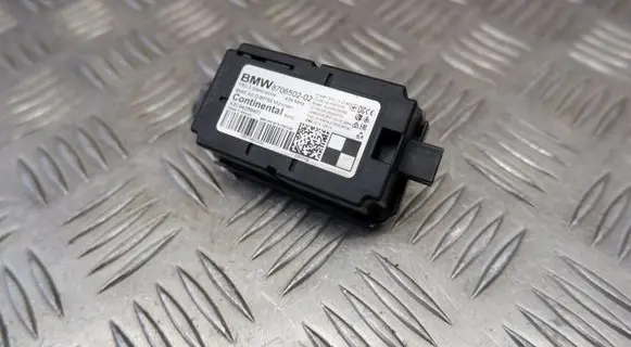 BMW X2 F39 Keyless system antenna 8706502