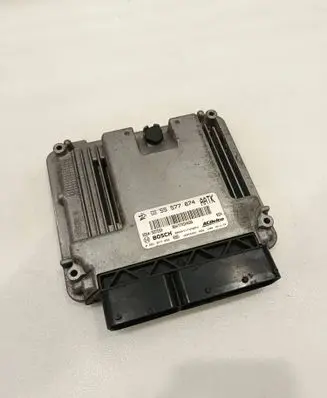 Opel Astra J Engine control unit/module 55577674 0281017452 55575350