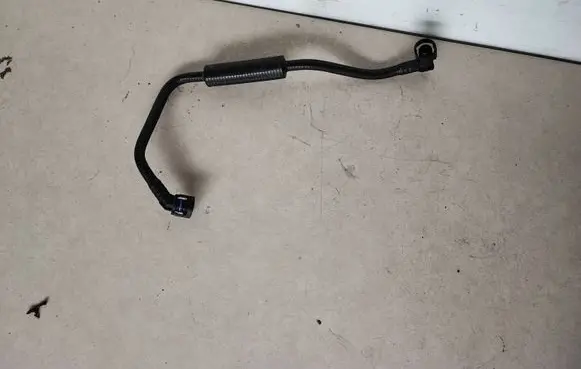 BMW 5 GT F07 Vacuum line/pipe/hose 140327 7636131