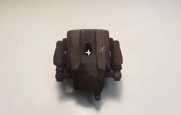 Toyota Prius (XW20) Front brake caliper 4773047020