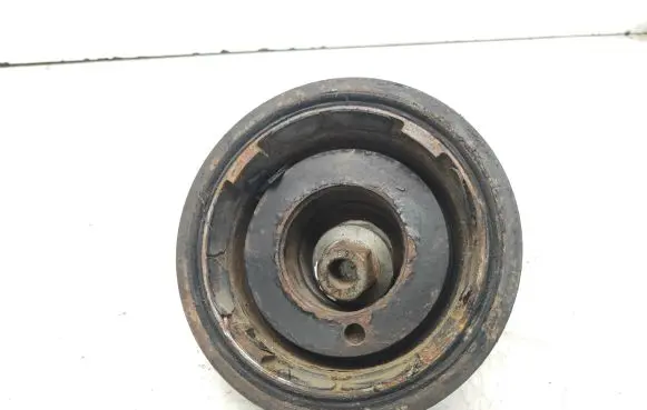 Mercedes-Benz CLS C219 Crankshaft pulley A2730300303