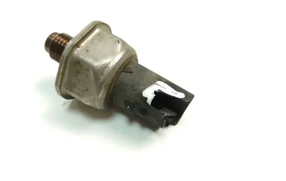 Fuel pressure sensor