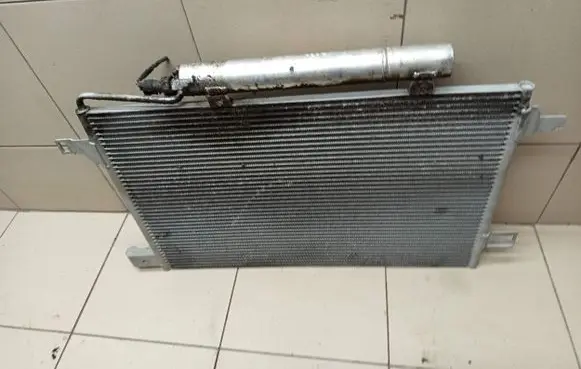 A/C cooling radiator (condenser)