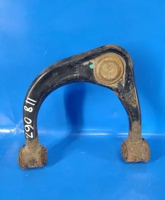 Toyota Land Cruiser (J150) Front lower control arm/wishbone 4861060070