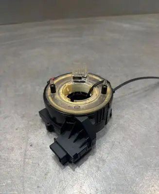 Skoda Octavia Mk2 (1Z) Airbag slip ring squib (SRS ring) 1K0959653C CZK03