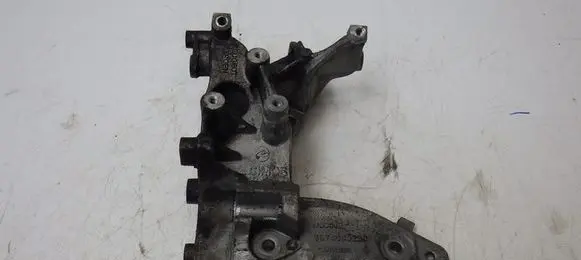 Citroen C4 Cactus Generator/alternator bracket 9674030280