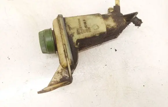 Audi A6 S6 C5 4B Power steering fluid tank/reservoir 8D0422373