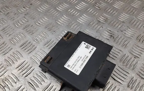 Audi A8 S8 D4 4H Voltage converter/converter module 8K0959663C