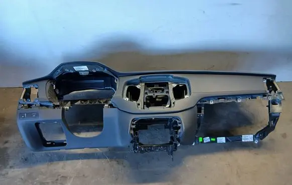 Volvo XC90 Dashboard 31363702 31442998 32234531
