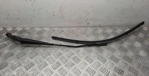 Porsche Macan (95B) Front wiper blade arm 95B955407