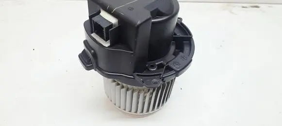 Renault Clio V Heater fan/blower 272104788R