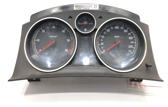 Speedometer (instrument cluster)
