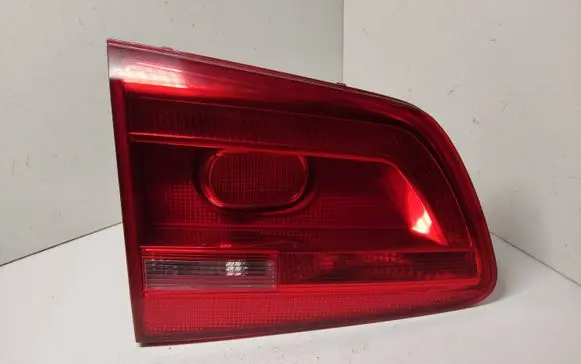 Volkswagen Touran II Tailgate rear/tail lights 176443