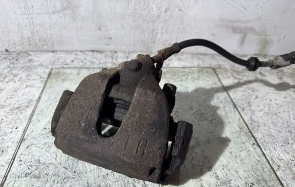 Ford Focus C-MAX Front brake caliper