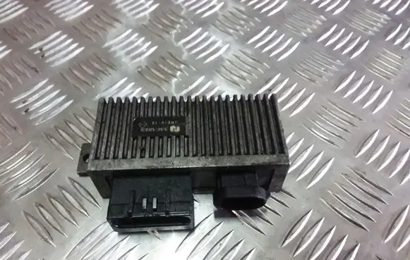 Renault Scenic I Glow plug pre-heat relay 7700111525