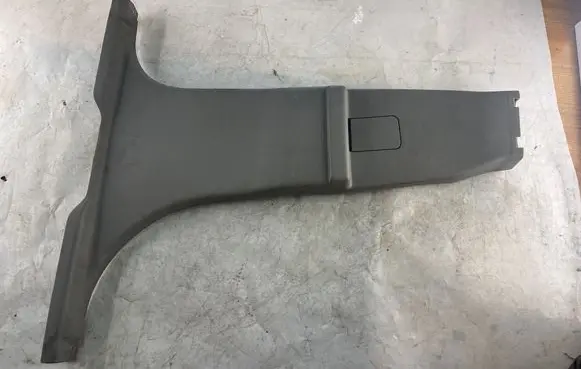 Jeep Grand Cherokee (WK) (B) pillar trim (bottom) 5HQ11BD5AG