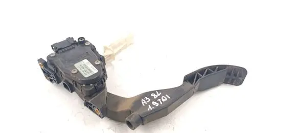 Audi A3 S3 8L Accelerator throttle pedal IJI721503H