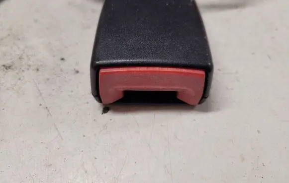 Audi A3 S3 8L Rear seatbelt buckle 560230902A
