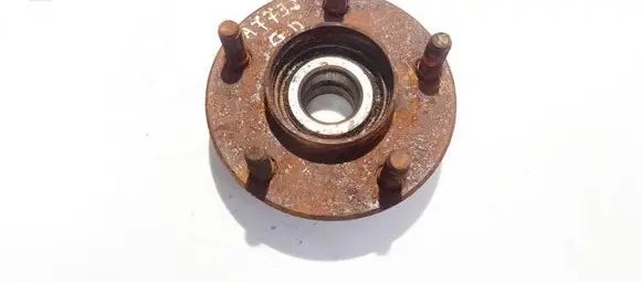 Chrysler 300M Rear wheel hub