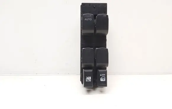 Suzuki Grand Vitara II Electric window control switch 64J202330T