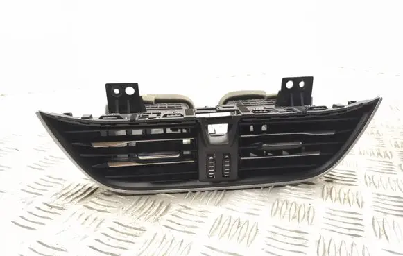 Ford Focus Dash center air vent grill JX7B19K617 202191107 JX7B19K617AA