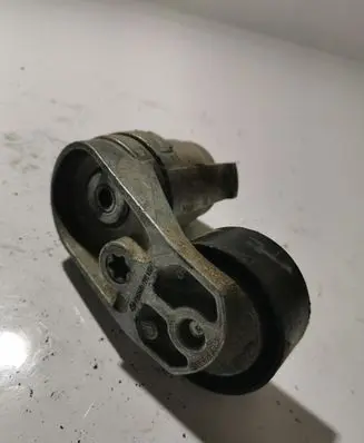 BMW 1 F20 F21 Timing belt tensioner 8604266