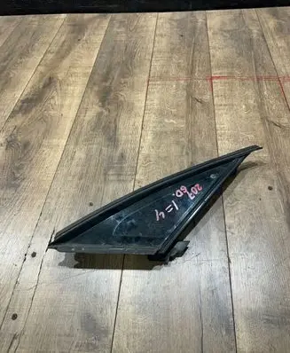 Mercedes-Benz E C207 W207 Rear side window