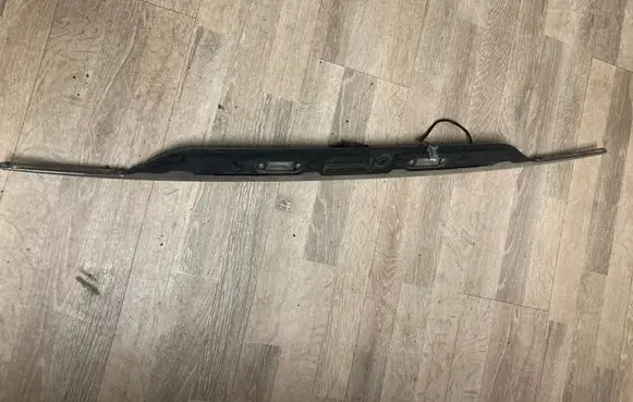 Volvo S80 Trunk door license plate light bar 31276258