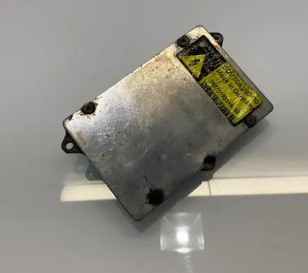 Mercedes-Benz E W211 Headlight ballast module Xenon 5DV00829000 28270103318159