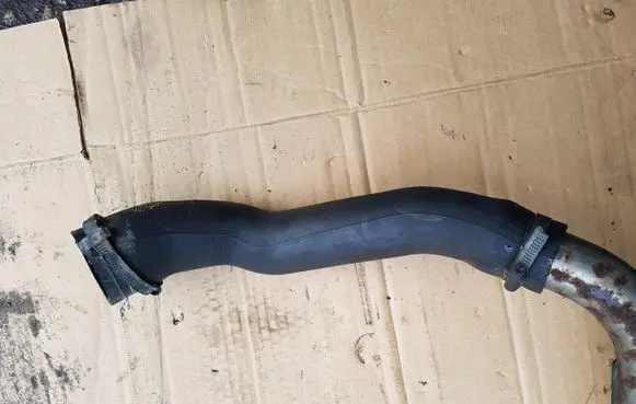 Ford Mondeo MK IV Intercooler hose/pipe