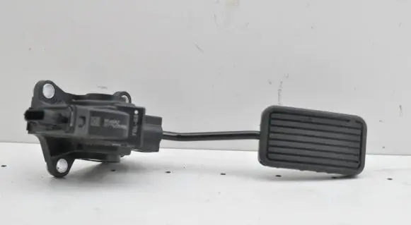 Honda Clarity Accelerator throttle pedal 18060A2