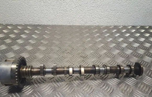 Hyundai Veloster Camshaft 243502B600 085000350