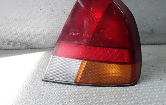 Mitsubishi Carisma Rear/tail lights 29210202