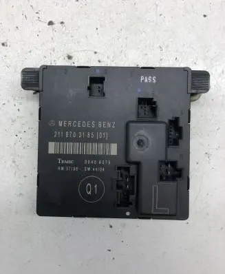 Mercedes-Benz E W211 Door control unit/module 2118703185